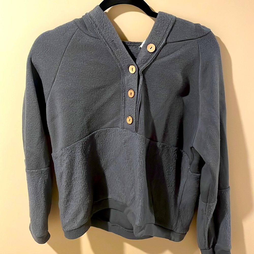 hoodie with quarter buttons